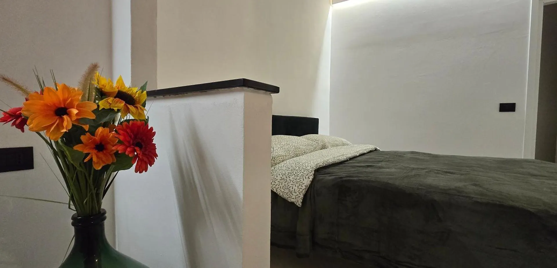 The White Cave- Bluchalet Riomaggiore