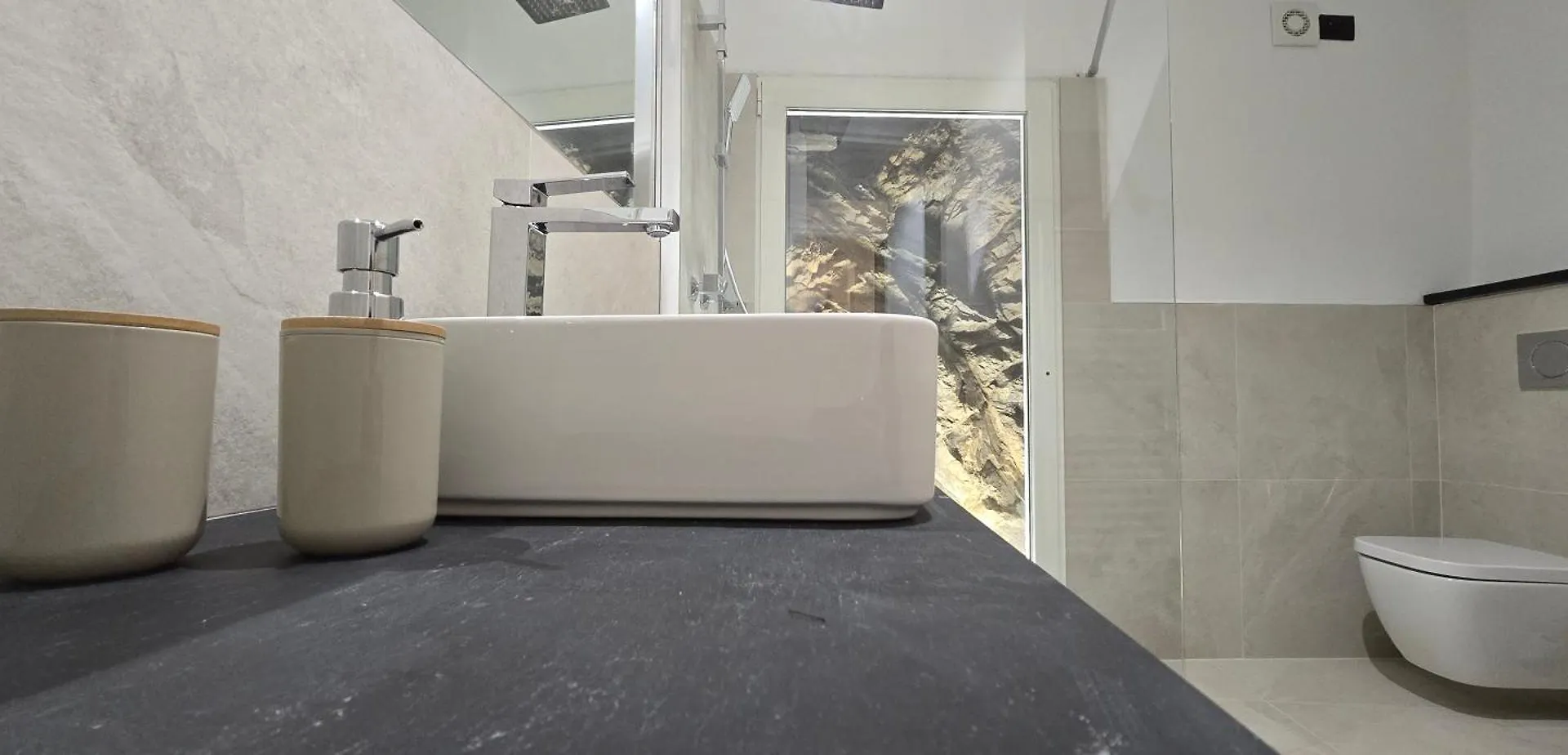 The White Cave- Bluchalet Riomaggiore Italy