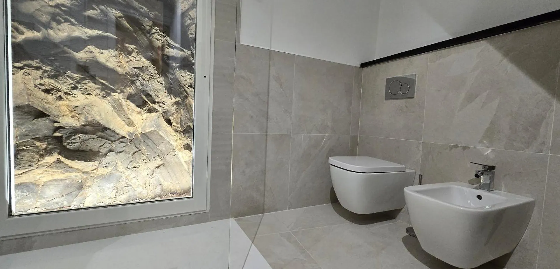 The White Cave- Bluchalet Riomaggiore 0*,  Italy